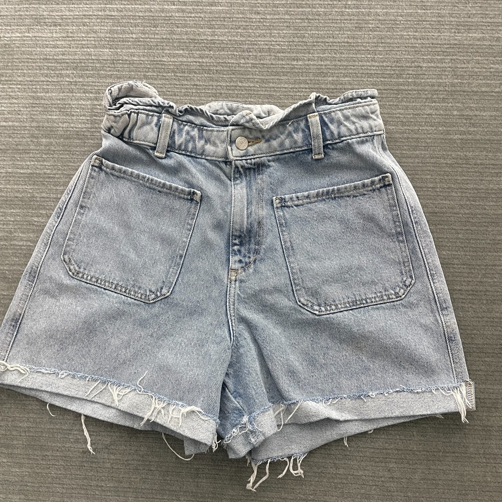 Zara Denimโ Shorts Women 6 High Rise Paperbag Distressed Festival Raw Hem